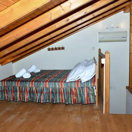 Casa Con Alberi